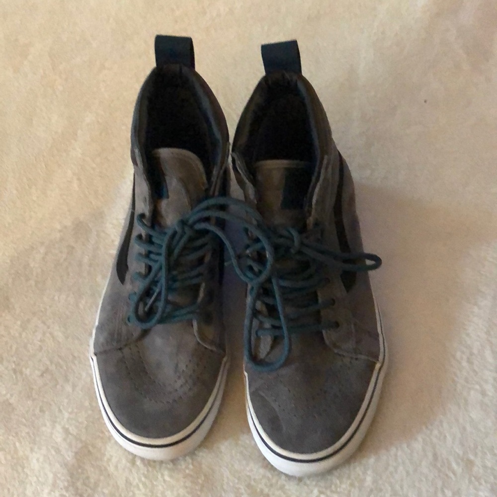 Vans Grey Suede Leather Shoes. size 9